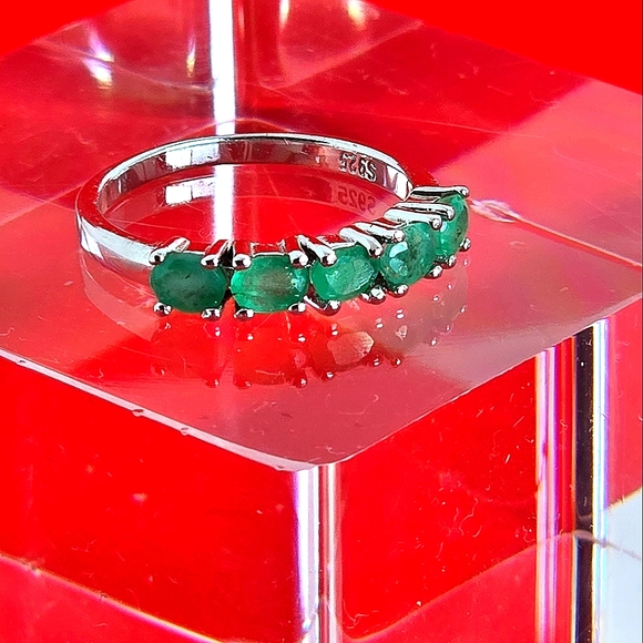 Natural Emerald 4x3mm 925 Sterling Silver Band - Picture 11 of 13